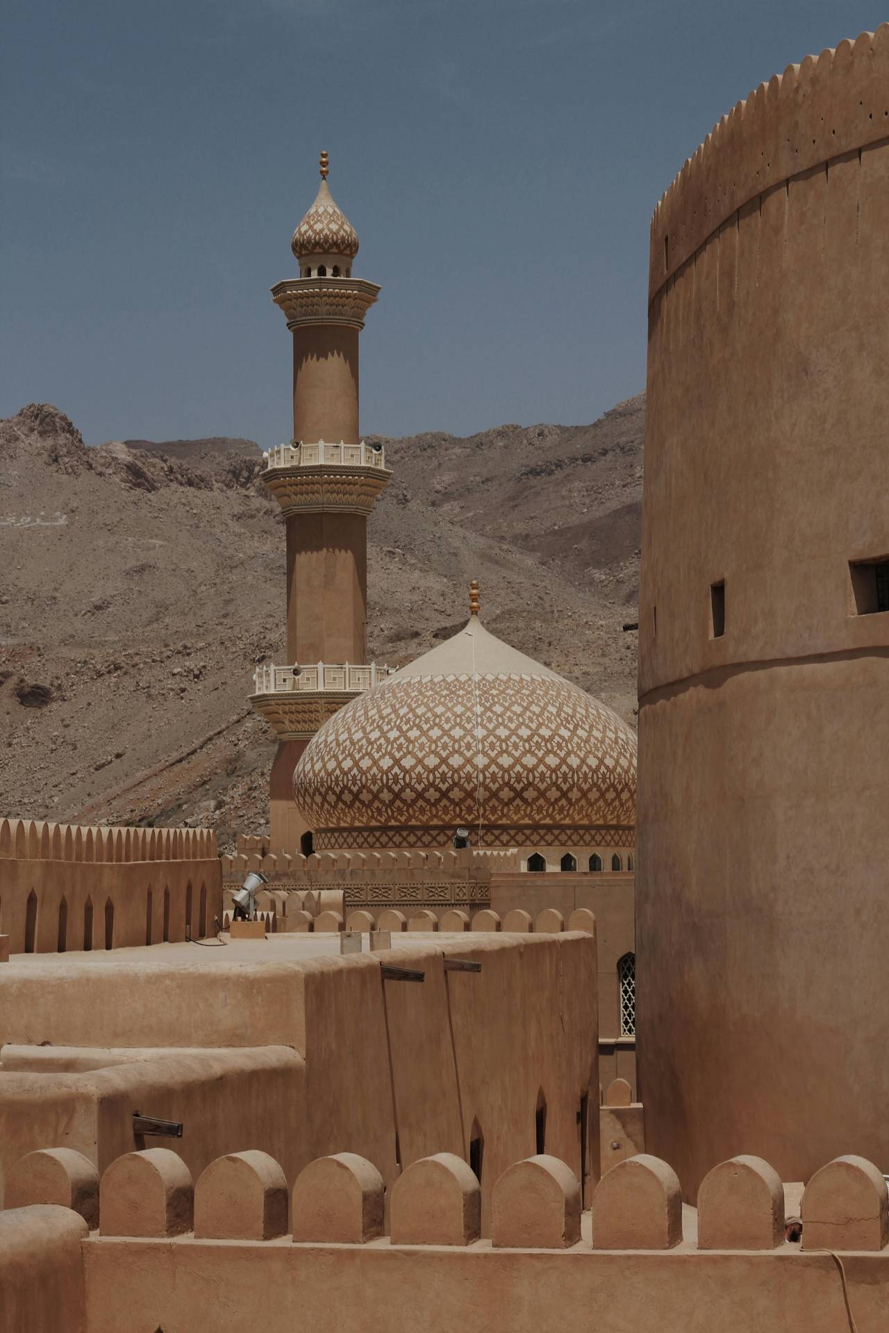 Group Holidays in Oman - Experience Adventure Together For 8 Days