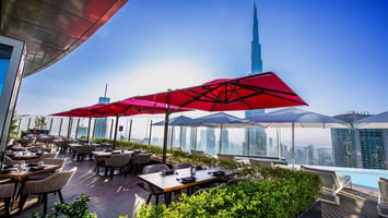 CÉ LA VI Dubai Dining Experience | Luxury Rooftop Dining with Burj Khalifa Views