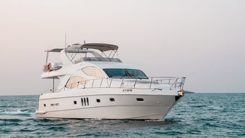 61ft Luxury Yacht Rental Dubai | Private Yacht Charter & Marina Cruise UAE