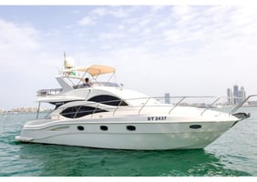 Majesty 50ft Yacht Rental Dubai | Luxury Private Yacht Charter for 16 Guests