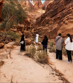 Dadan & Jabal Ikmah Tour: Uncover Ancient Inscriptions
