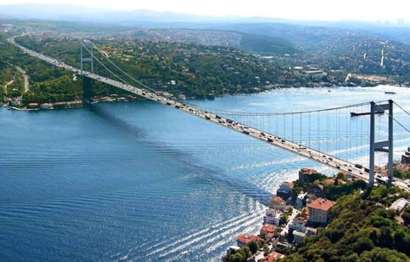 Istanbul Two Continents Tour: Bosphorus Cruise, Beylerbeyi Palace & Çamlıca