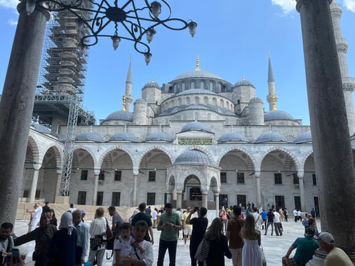 Small Group Blue Mosque & Hagia Sophia Tour with Museum Ticket