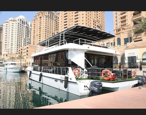 Luxury Private Yacht Charter in Doha, Qatar: QYJA