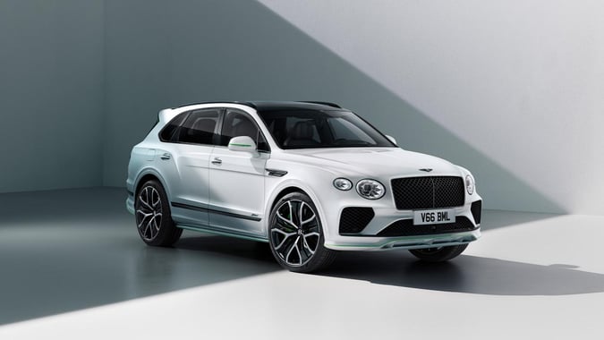LFDR 4 Bentley Bentayga V8 – Ultra-Luxury SUV Rental in Doha, Qatar