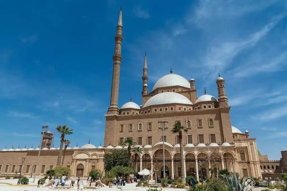 Explore Citadel of Saladin, Sultan Hassan & Al-Rifa’i Mosques, and Khan El Khalili