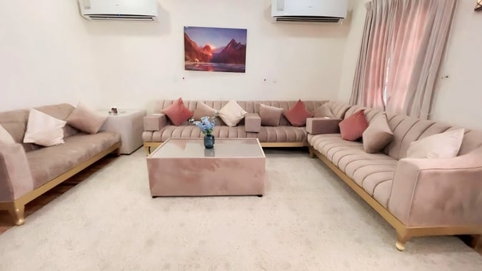 Handpicked Holiday Villa Stay Experience in Qatar - QVAAN