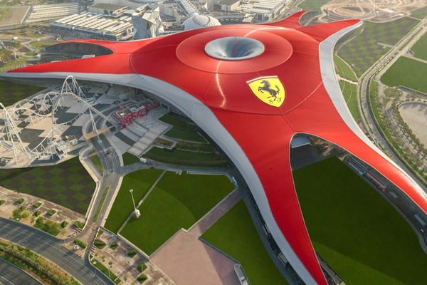 Visite de la ville d'Abou Dhabi avec le parc Ferrari World