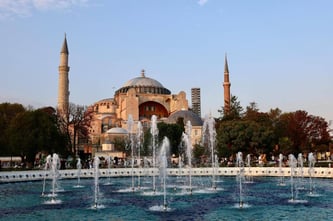 Tour de Escala en Estambul: Santa Sofía, Gran Bazar y Recogida