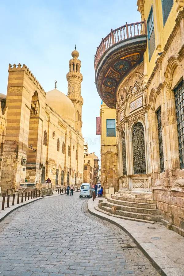 Explore Al-Muizz Street & Khan El Khalili Bazaar