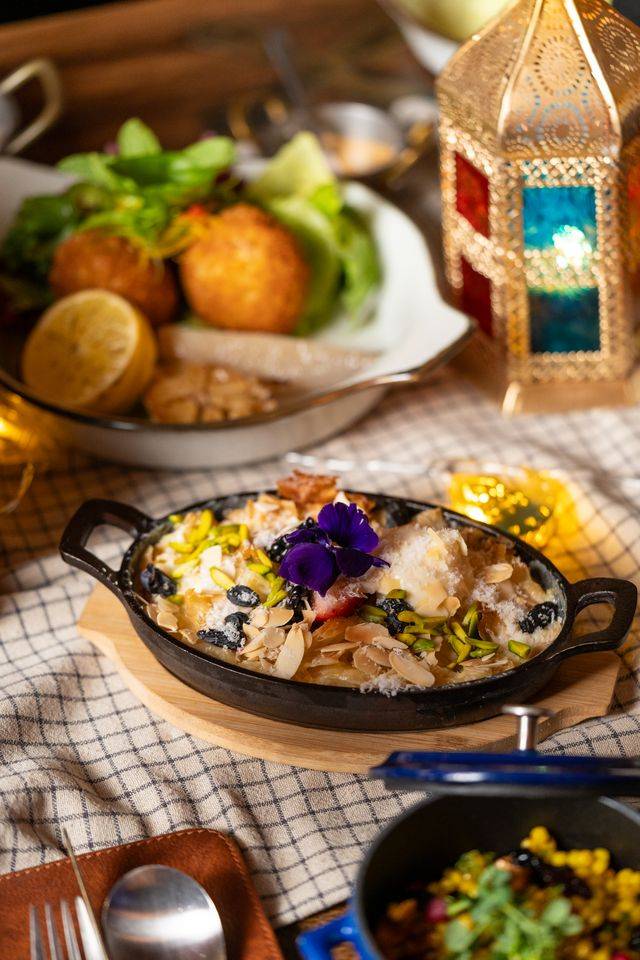 Iftar in Rodeo Drive at Oaks Hotel