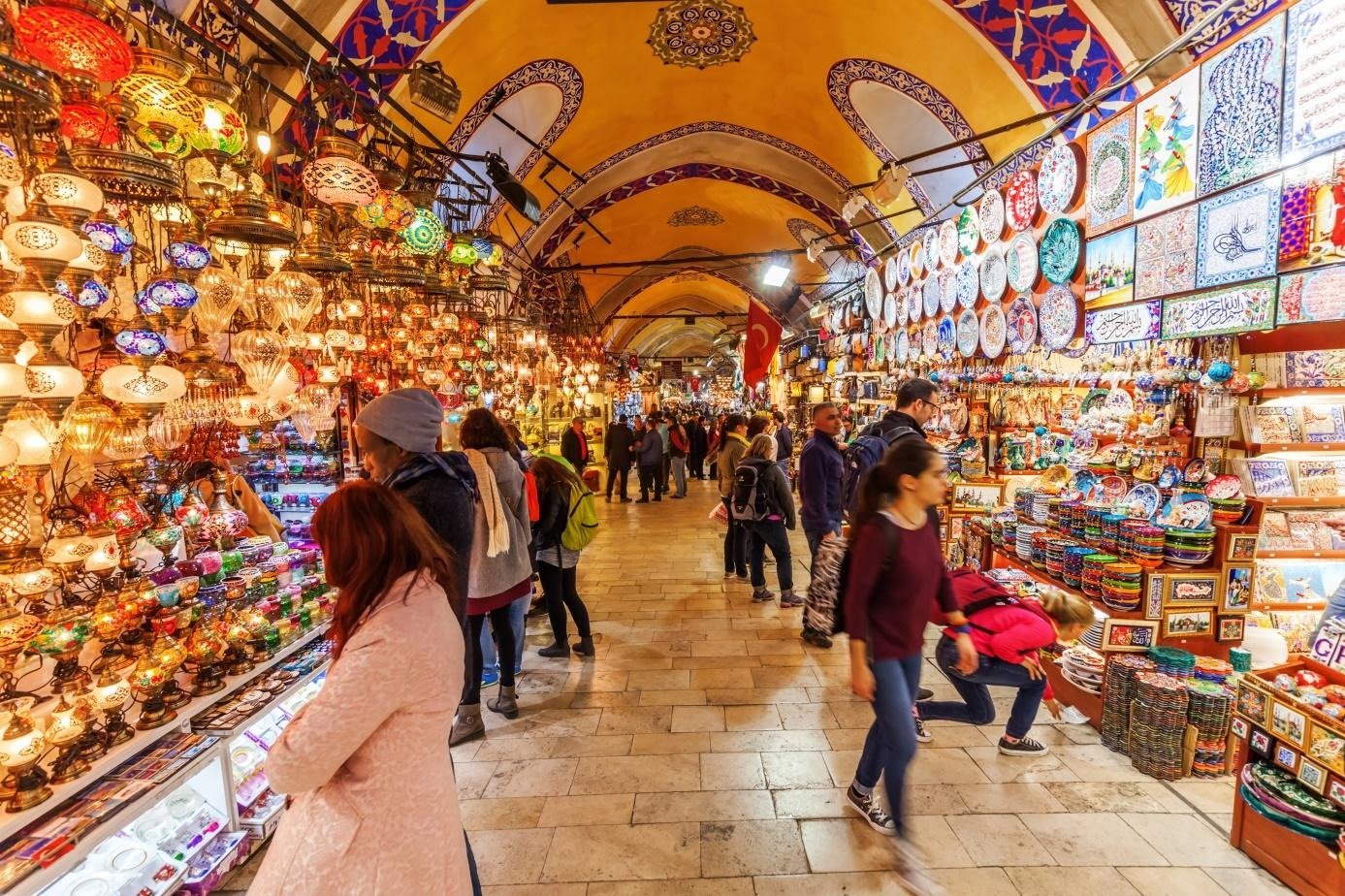 Tour de compras en el Gran Bazar con guía local